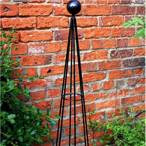 Poppy Forge Hampton Obelisk with Fineal